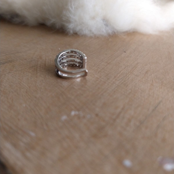 White Rhodium cuff earring 1pc - Picture 3 of 4